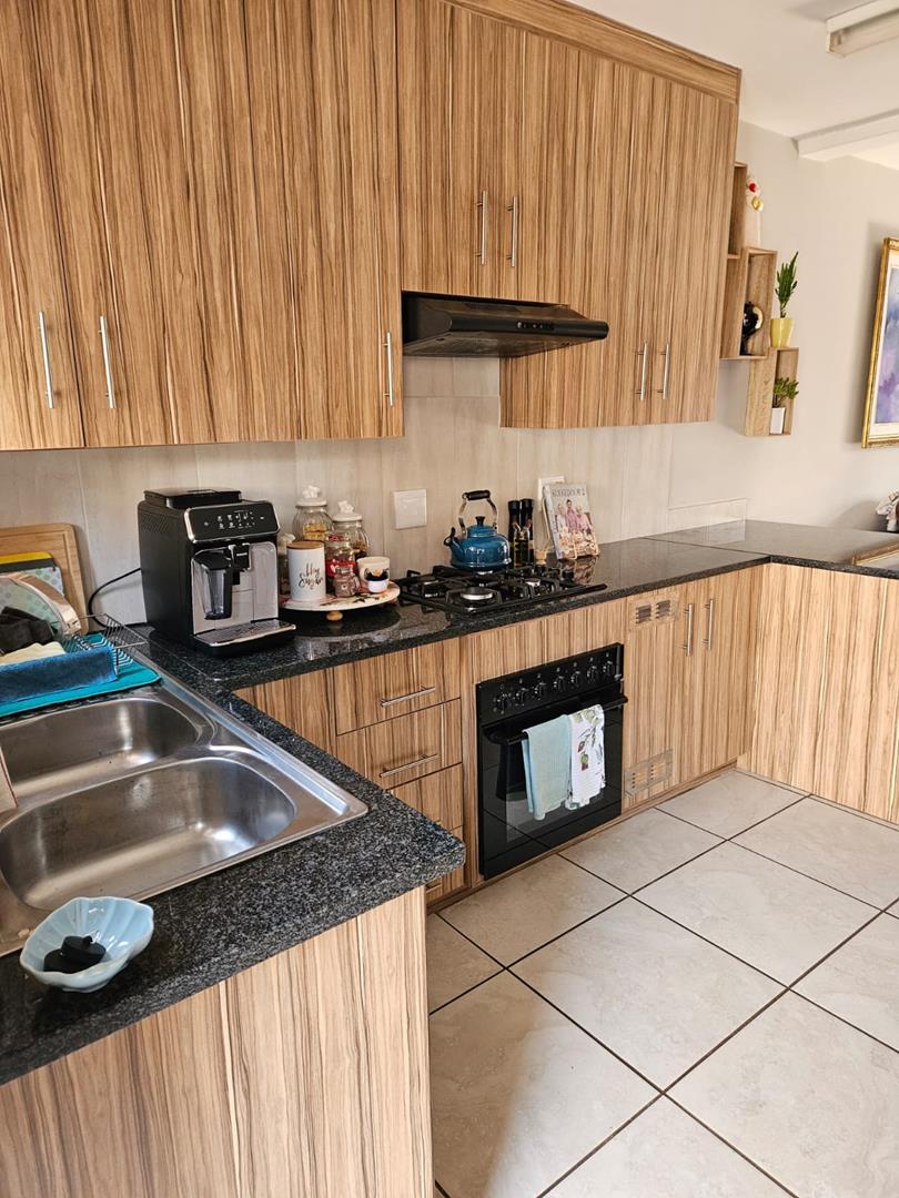 To Let 2 Bedroom Property for Rent in Miederpark North West